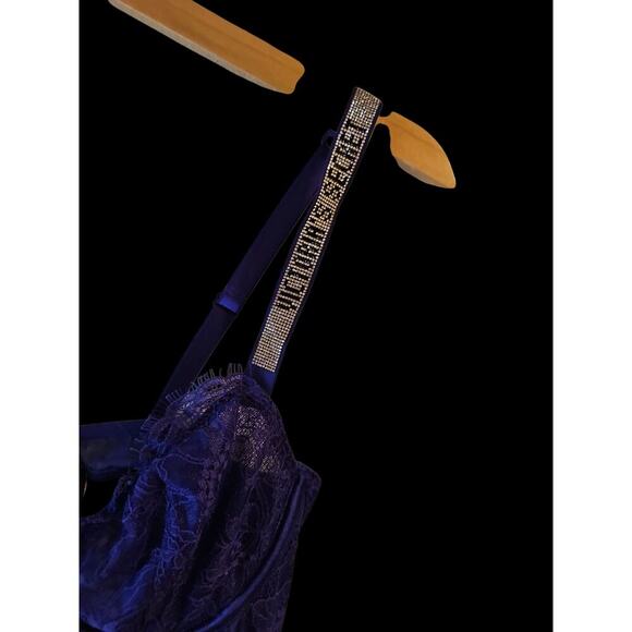 VICTORIA'S SECRET VERY SEXY SHINE STRAP LACE DEMI TEDDY W/ GARTERS SMALL purple - Picture 4 of 6